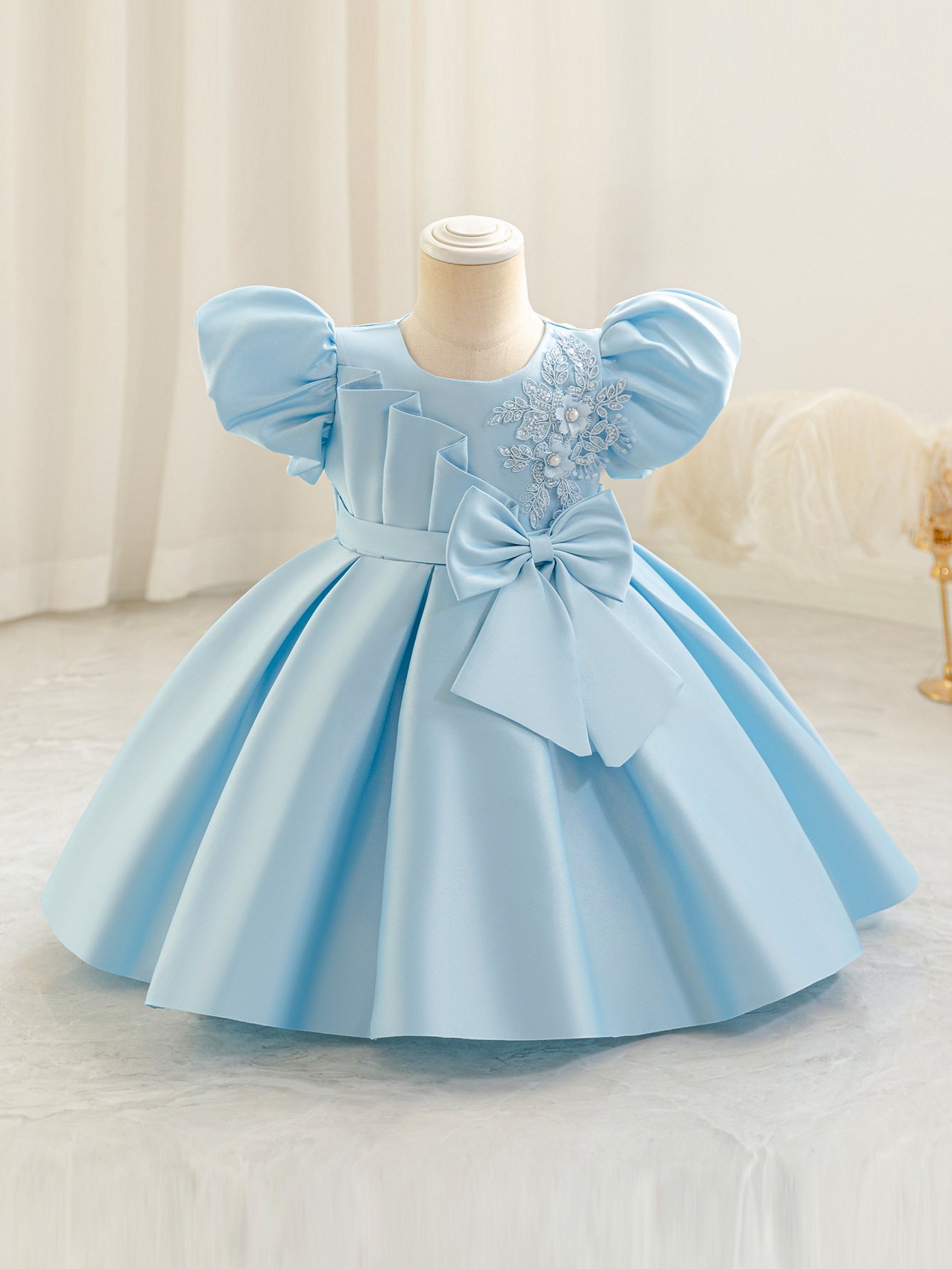 Robe de fête pour petite fille
